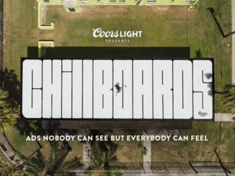 Molson Coors Beverage Co paints the roofs white with new ad from Coors Light brand – video
