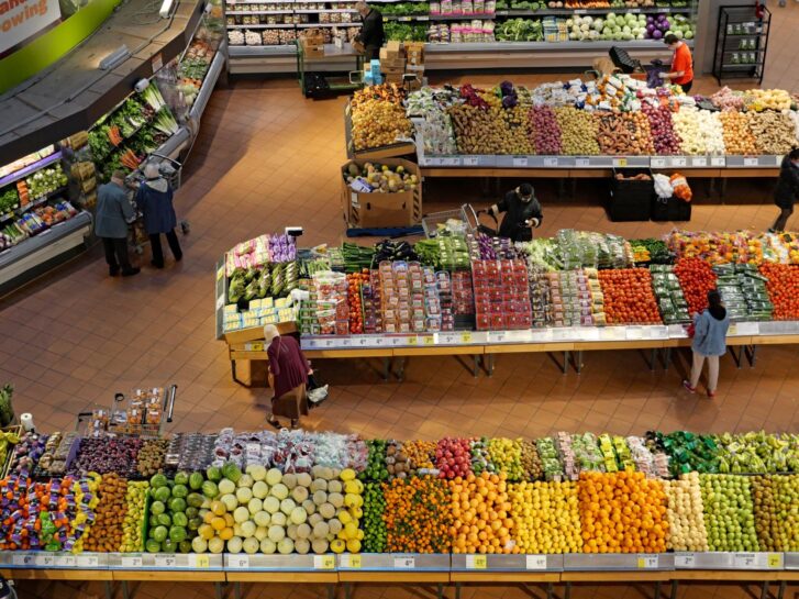 Canada watchdog to study grocery retail competition