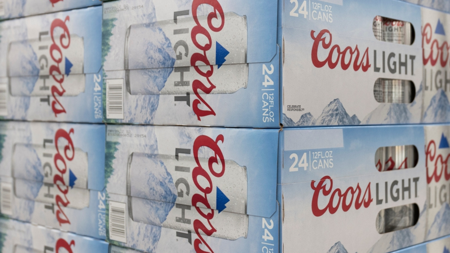 Molson Coors cuts sales, profit forecasts after Q1 declines