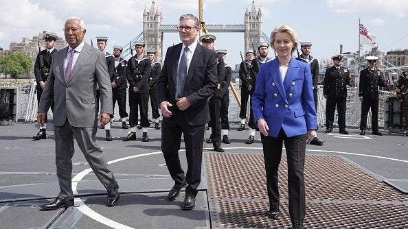 UK-EU deal to smooth food and drink trade, extend fishing rights
